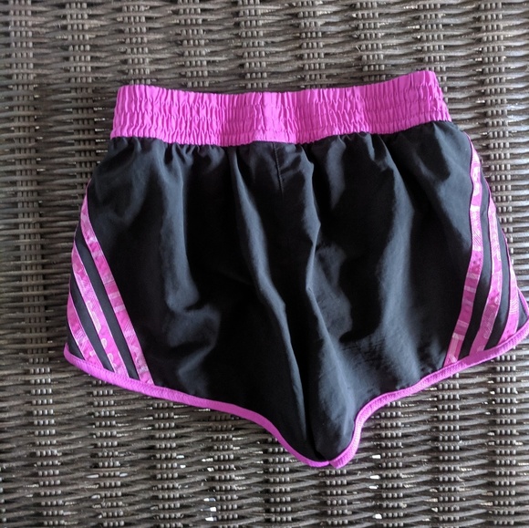🔥 Adidas Shorts - Picture 4 of 7